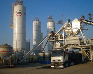 Descarga silo de cemento con Euro Cemento 1700